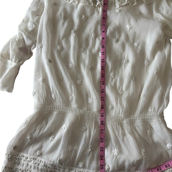 Sundance ivory Sheer Boho Blouse Floral Embroidered Pleated Ruffle Neck Size M - Picture 11 of 11